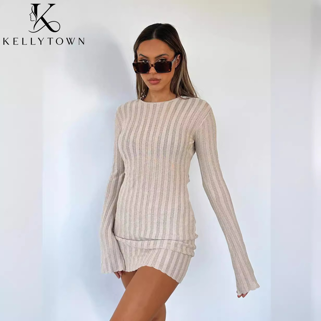 Abito senza schienale sexy in  - Bodycon Long Sleeve Ribbed Dress recensione e prezzo